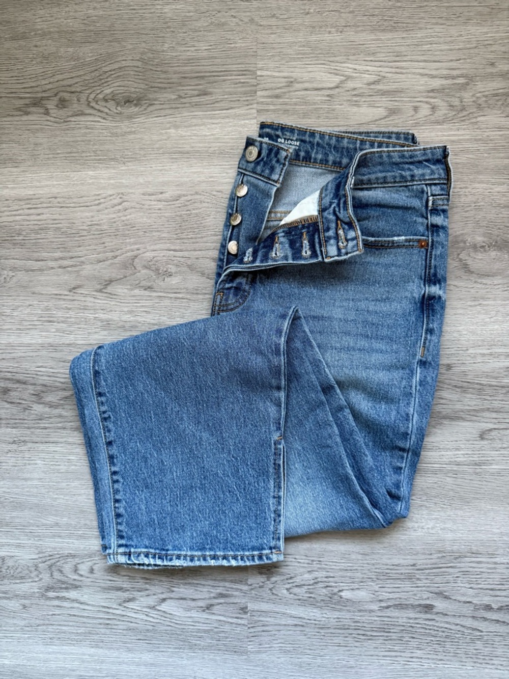 Old Navy High-Waisted Jeans - Picture 6 of 10